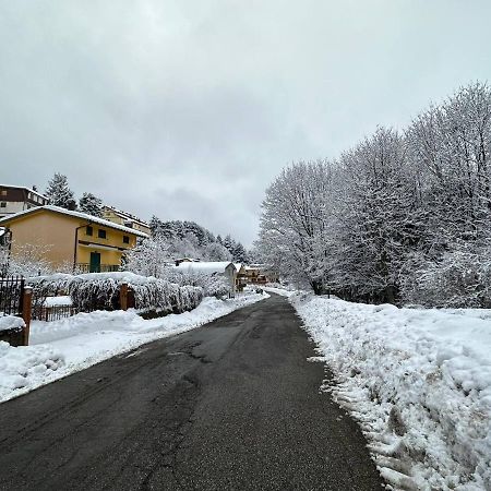 La Casa Di Fantalegno Camigliatello Silano Exterior foto